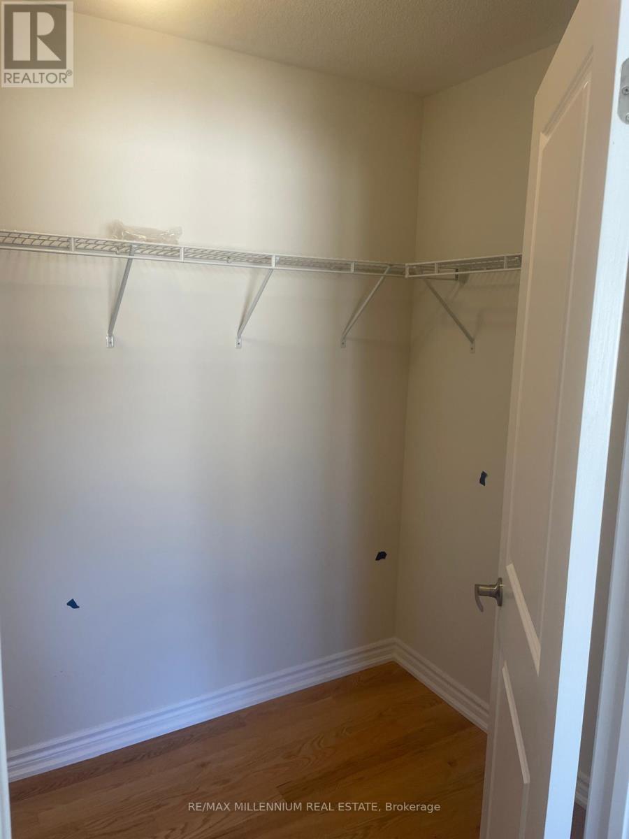 16 Tamworth Terrace, Barrie, ON - Indoor With Storage