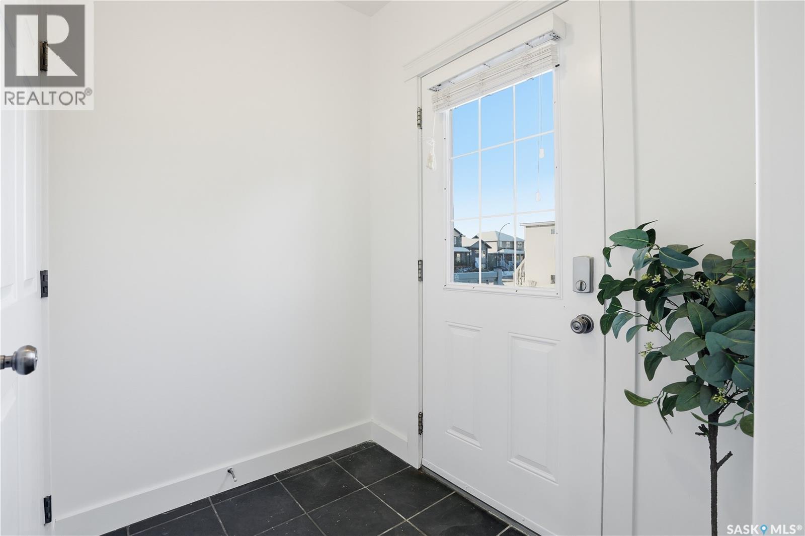 1455 Willowgrove Court, Saskatoon, SK - Indoor Photo Showing Other Room