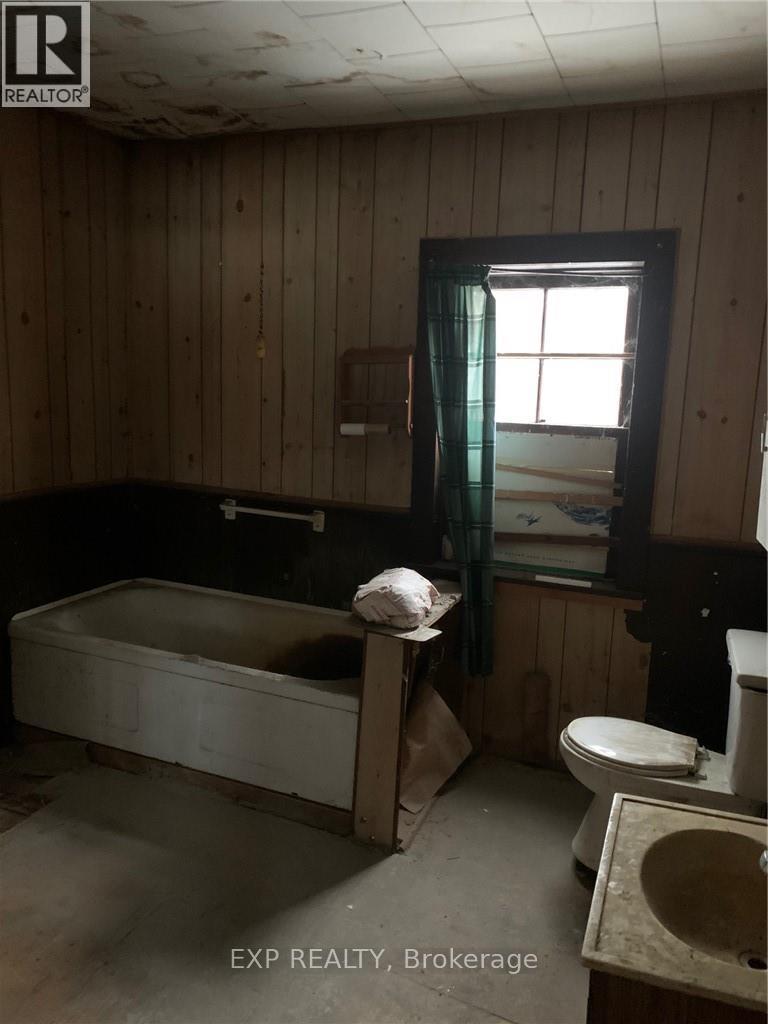 1 Doyle Street, Spanish, ON - Indoor