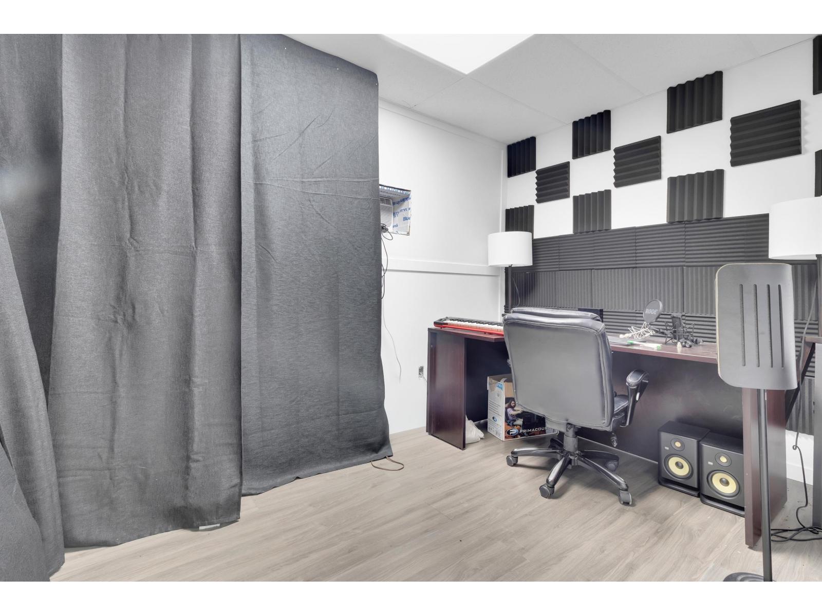 105 13423 78 Avenue, Surrey, BC