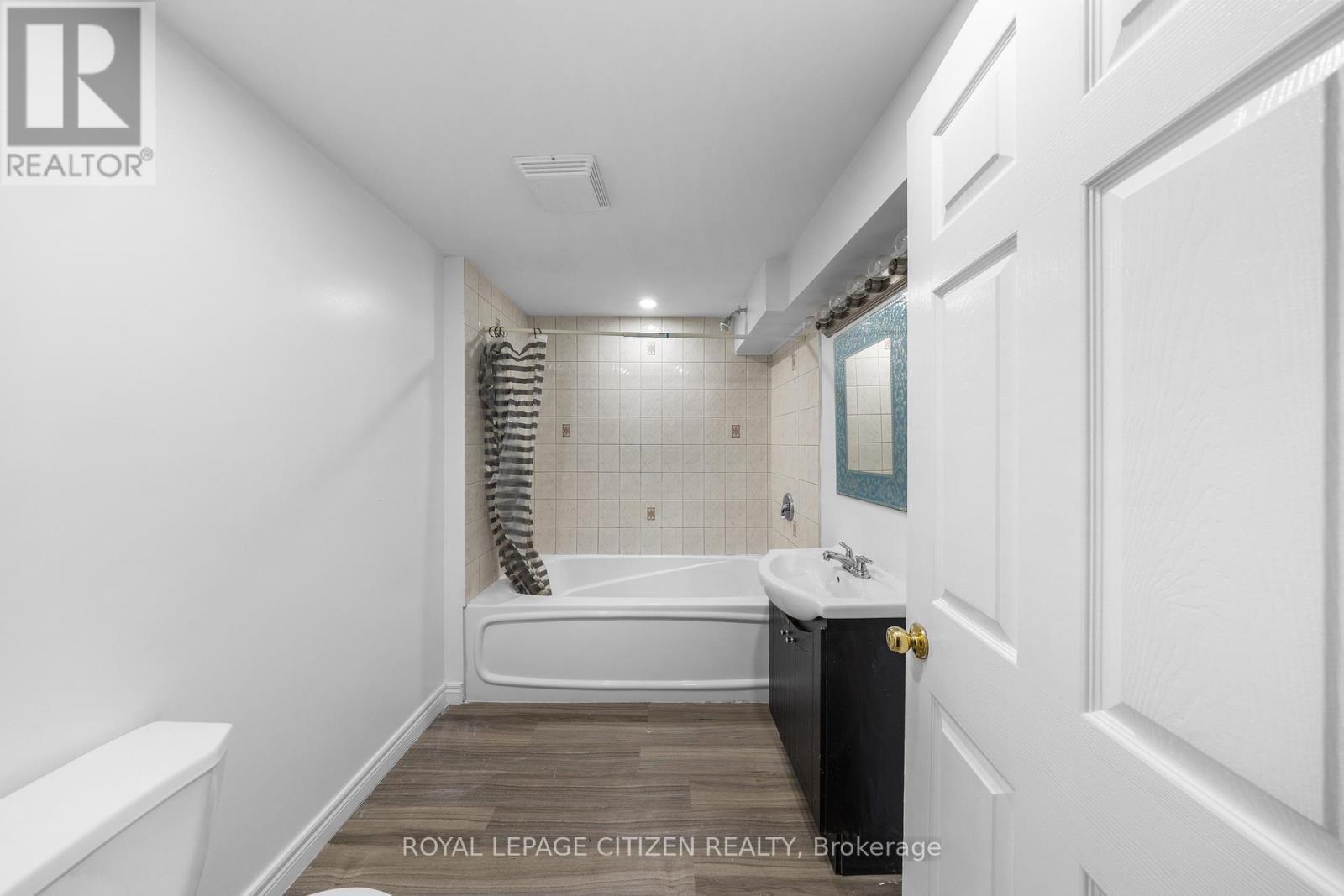 116 Ducatel Crescent, Ajax, ON - Indoor Photo Showing Bathroom