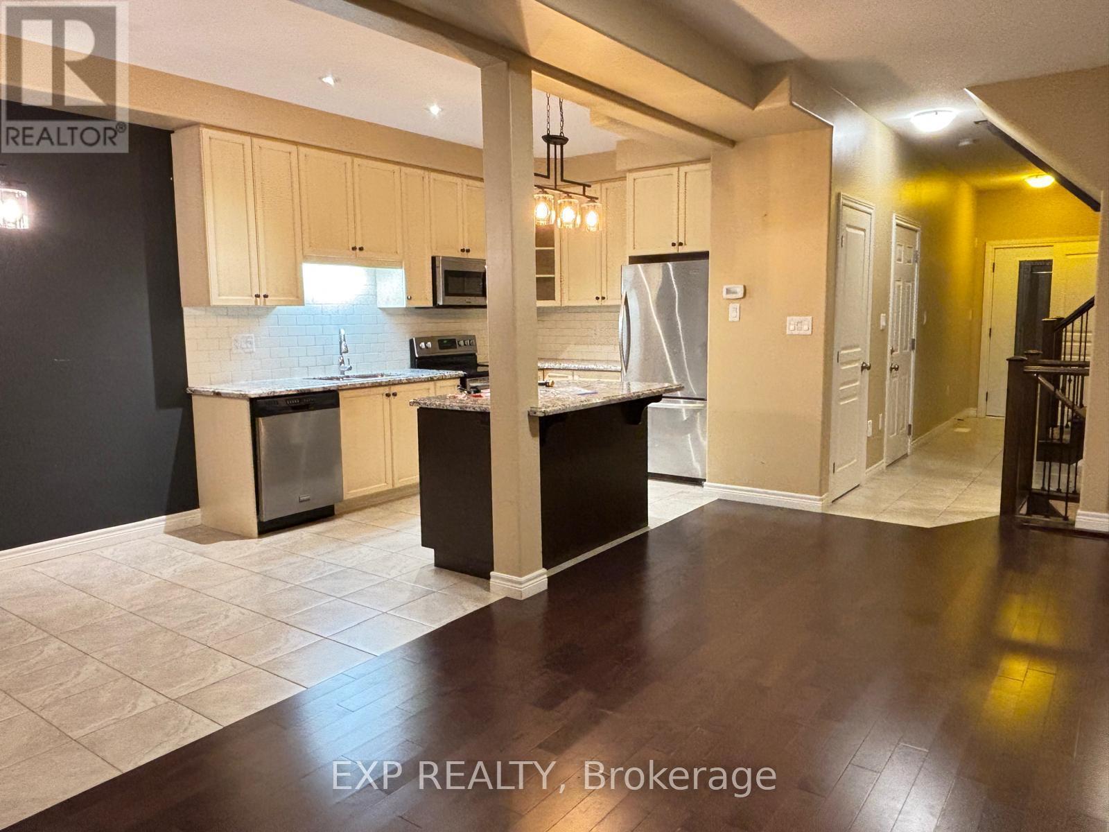 16 - 6 Chestnut Drive, Grimsby, ON - Indoor Photo Showing Kitchen
