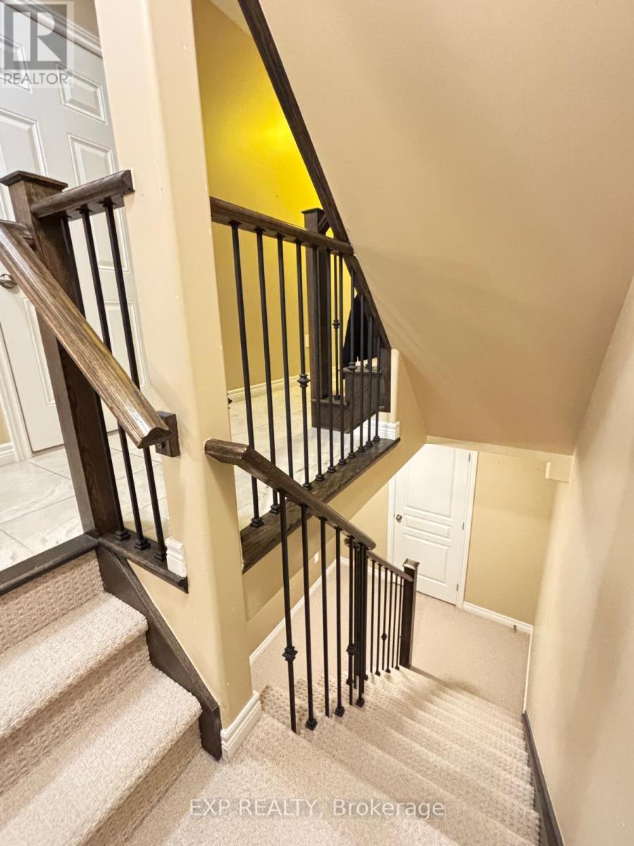 16 - 6 Chestnut Drive, Grimsby, ON - Indoor Photo Showing Other Room