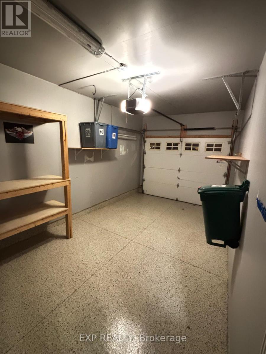 16 - 6 Chestnut Drive, Grimsby, ON - Indoor Photo Showing Garage