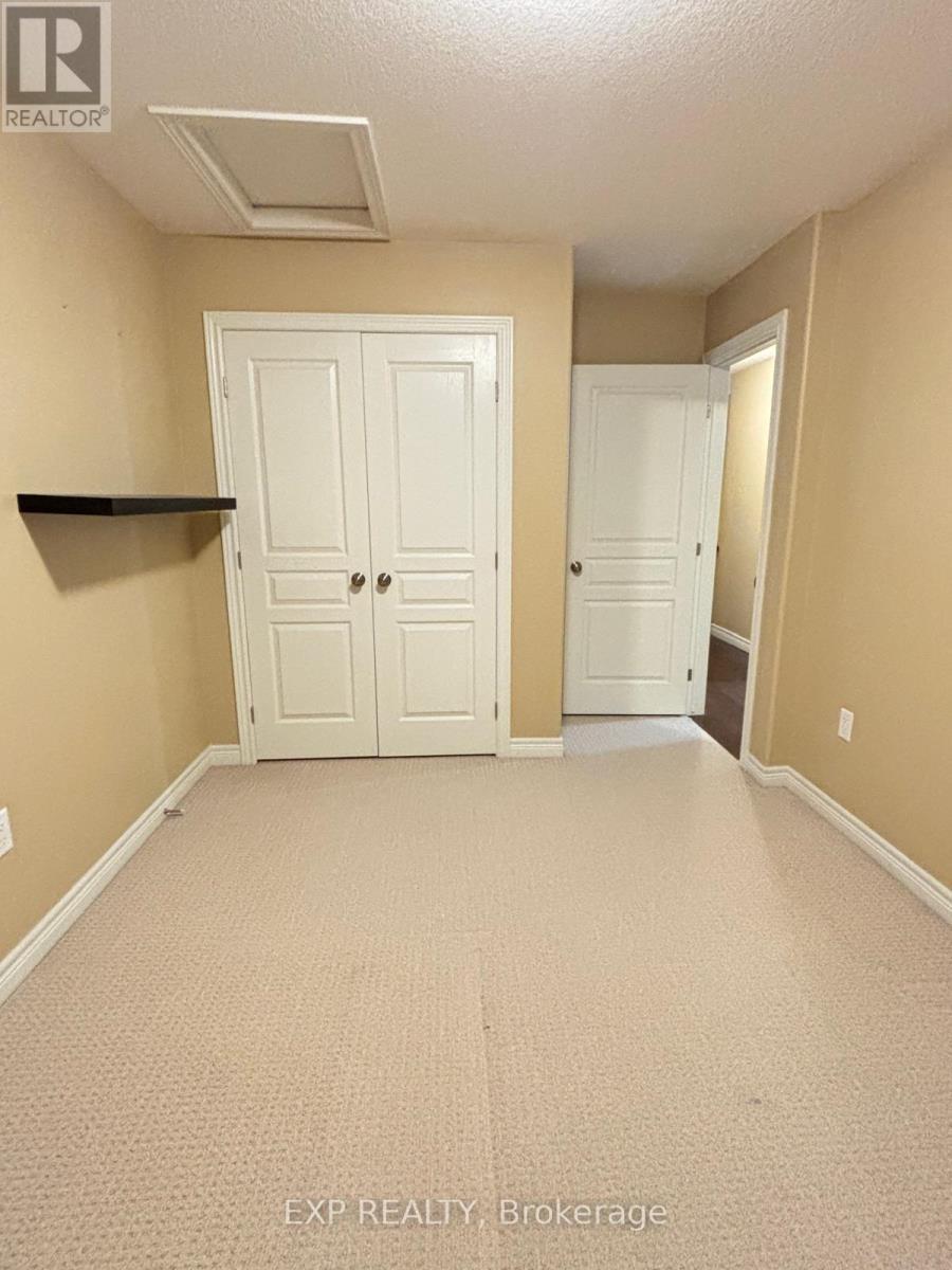 16 - 6 Chestnut Drive, Grimsby, ON - Indoor Photo Showing Other Room