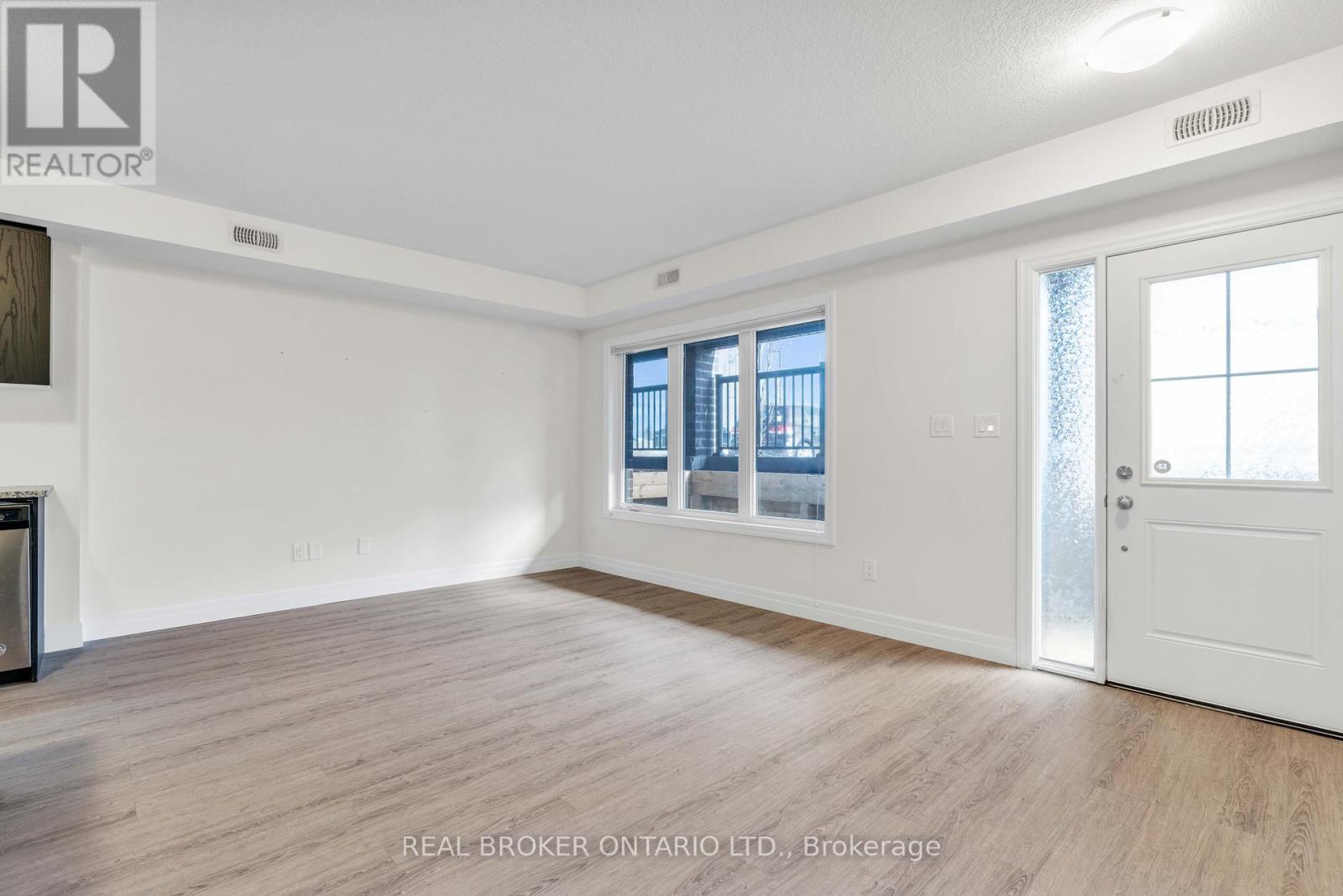 F - 168 Rochefort Street, Kitchener, ON - Indoor Photo Showing Other Room