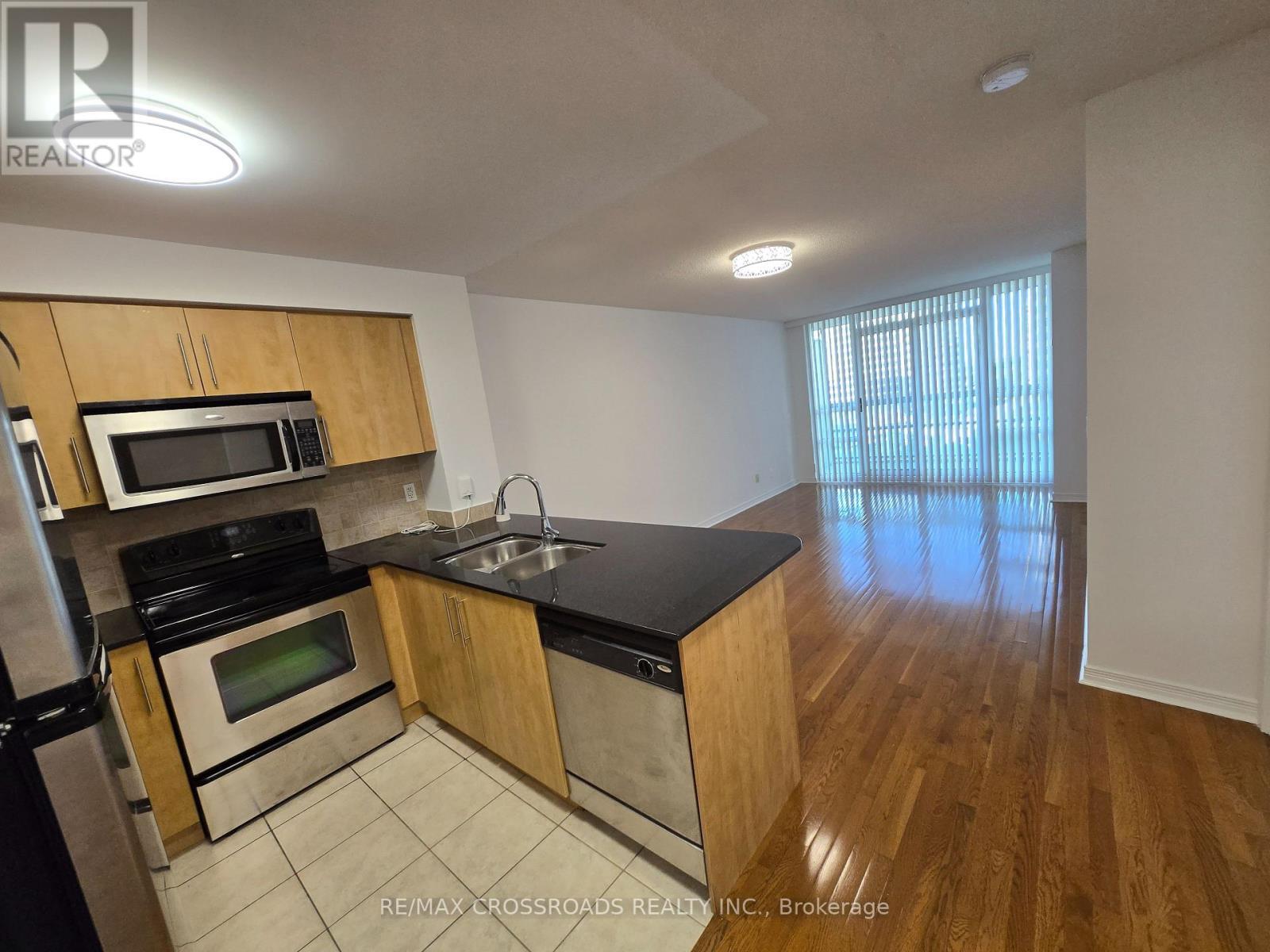 1512 - 509 Beecroft Road, Toronto, ON - Indoor Photo Showing Kitchen With Double Sink
