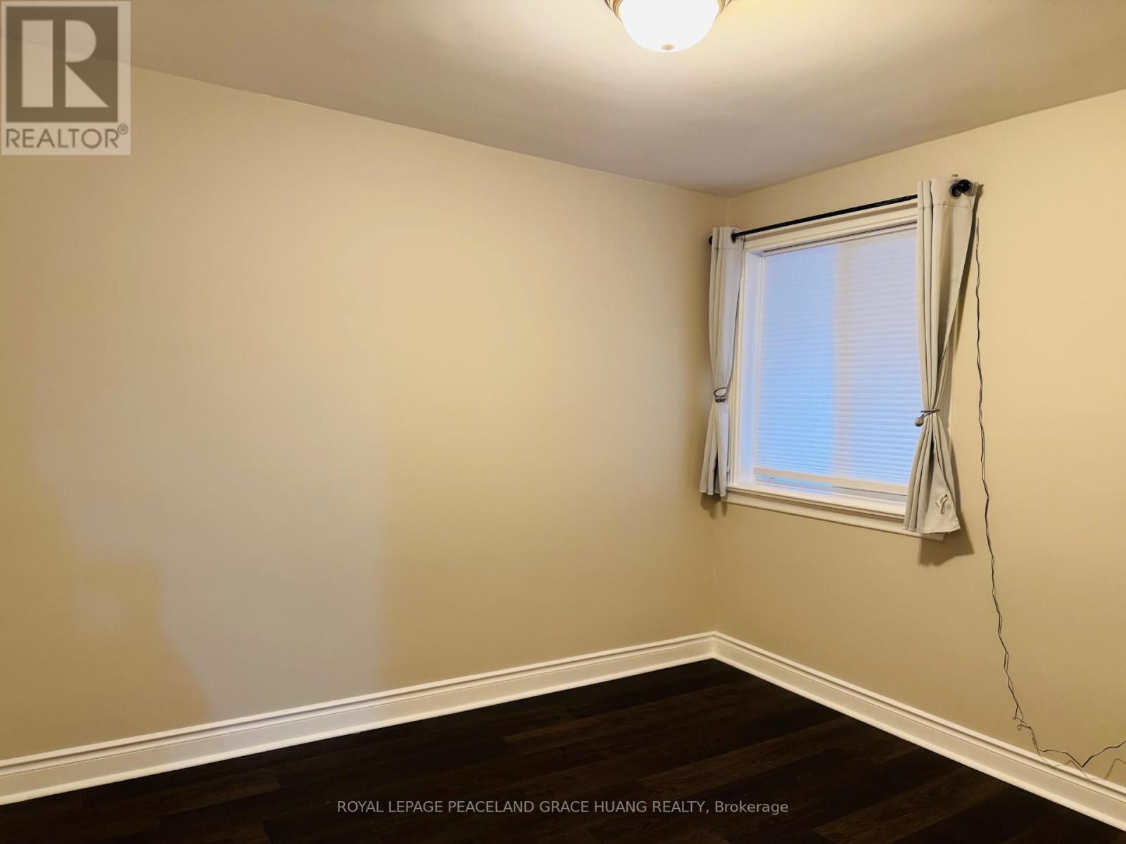 420 Paliser Crescent S, Richmond Hill, ON - Indoor Photo Showing Other Room