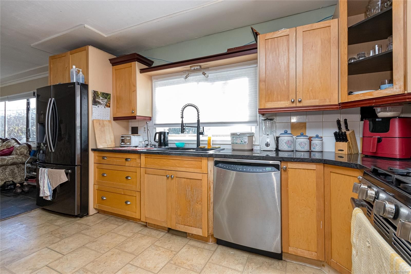 932 Bray Ave, Langford, BC