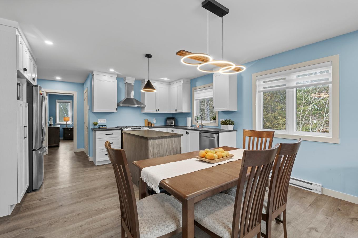 Salle à manger - 4030 Ch. Plaisance, Sainte-Julienne, QC - Indoor Photo Showing Dining Room