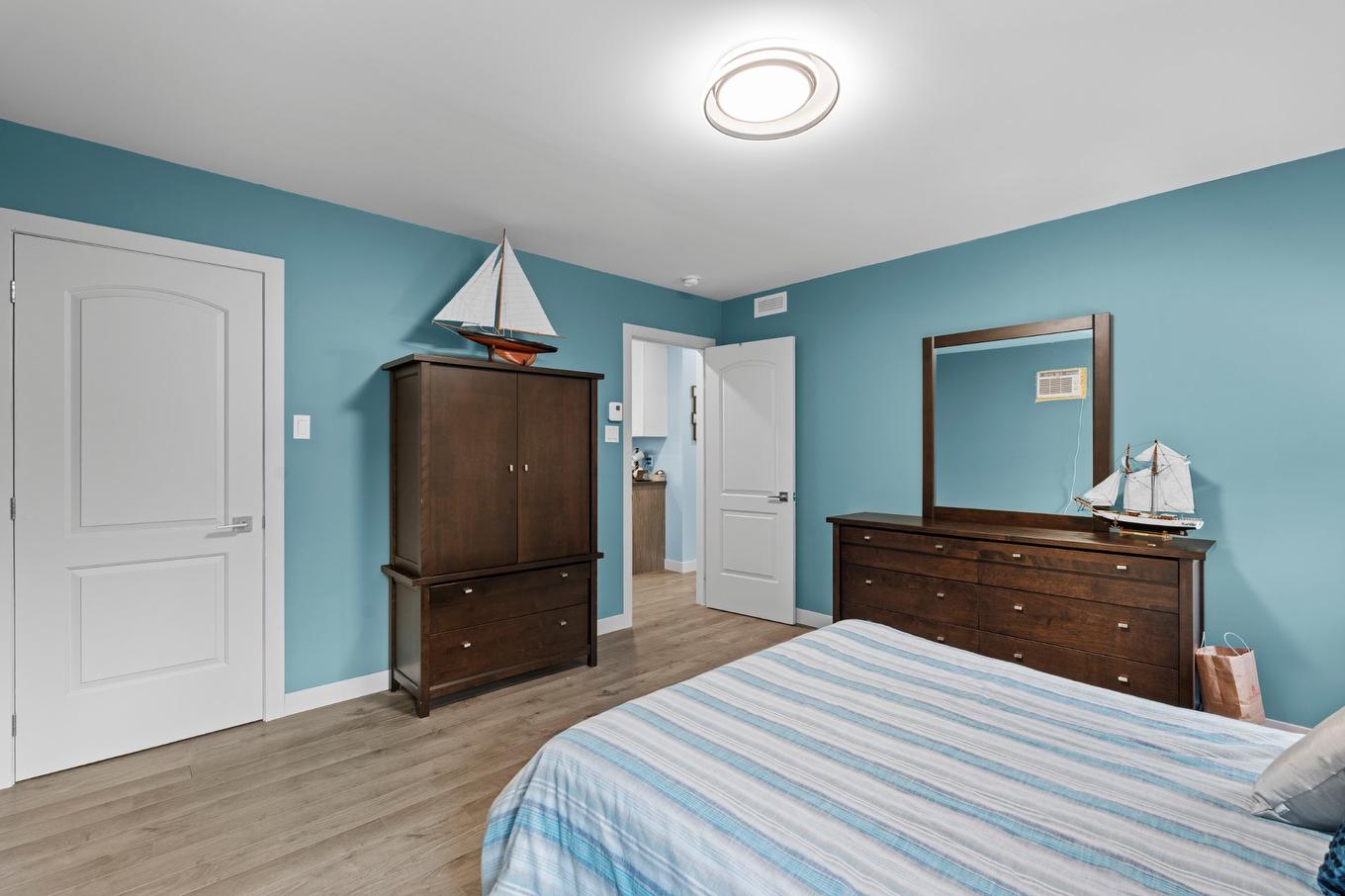 Chambre à coucher principale - 4030 Ch. Plaisance, Sainte-Julienne, QC - Indoor Photo Showing Bedroom