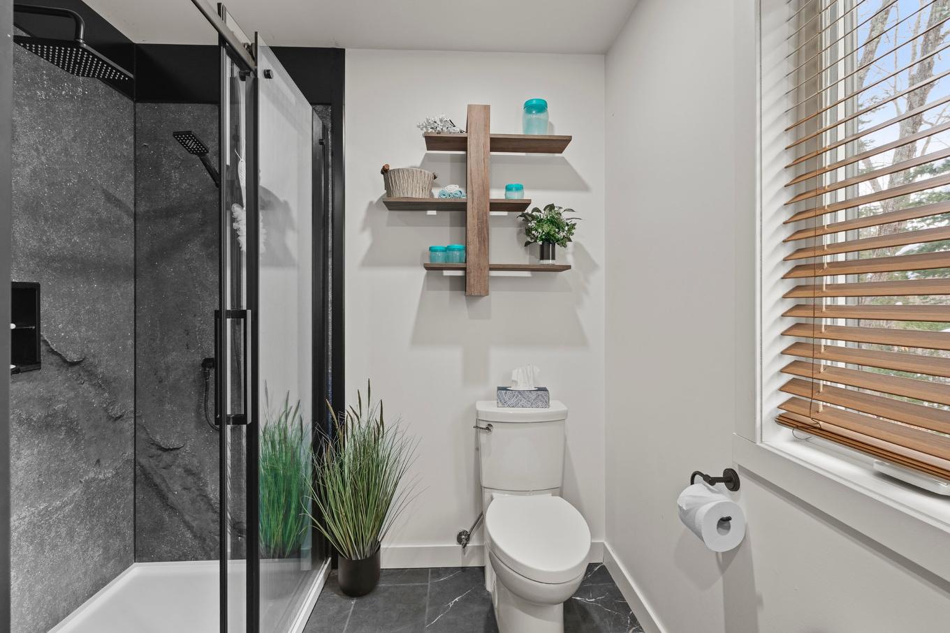 Salle de bains - 4030 Ch. Plaisance, Sainte-Julienne, QC - Indoor Photo Showing Bathroom