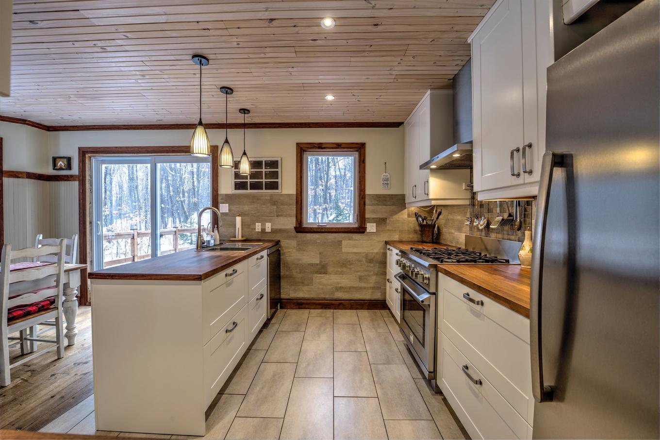 Kitchen - 1620 Rue Des Tangaras, Prévost, QC - Indoor Photo Showing Kitchen