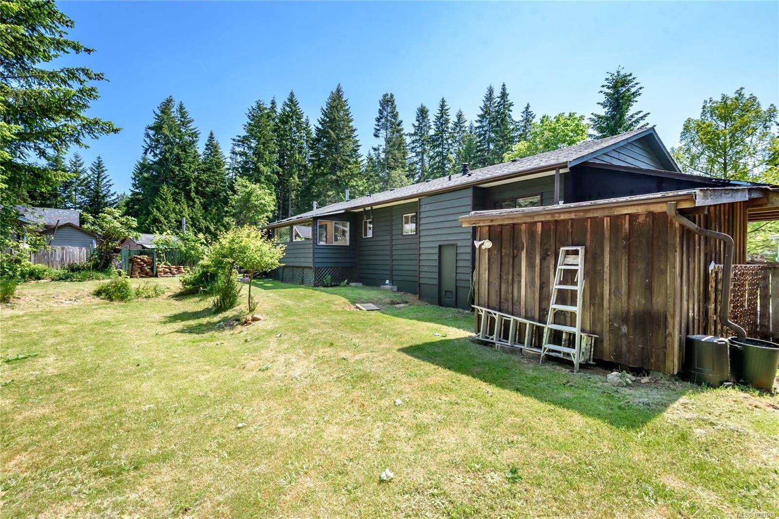 9437 Martin Park Dr, Black Creek, BC