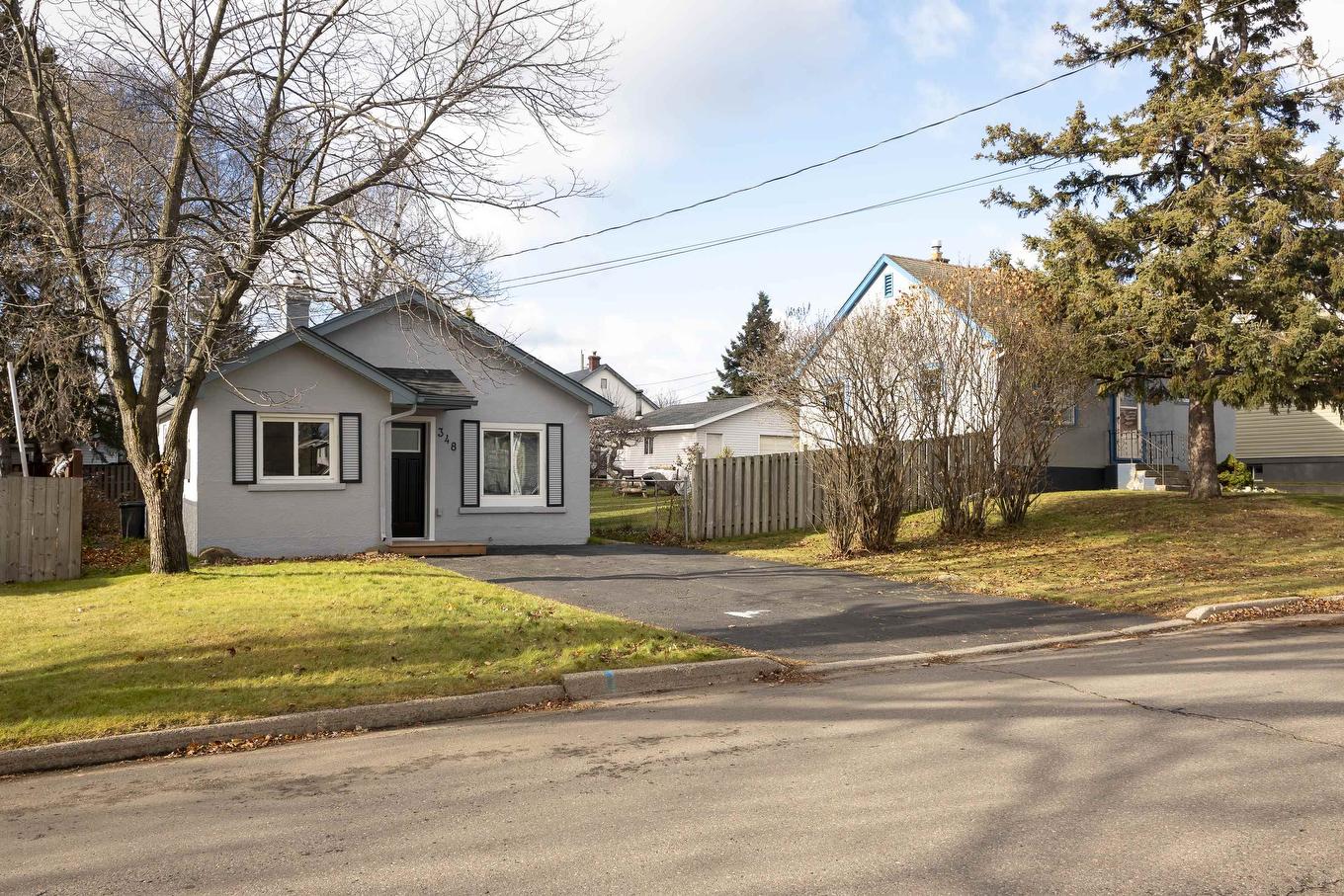 348 Frankwood Avenue, Thunder Bay, ON - Outdoor