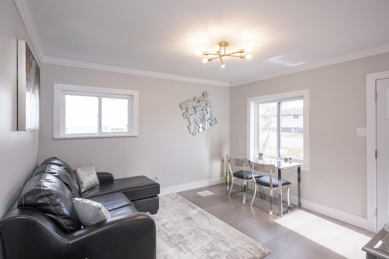 348 Frankwood Avenue, Thunder Bay, ON - Indoor