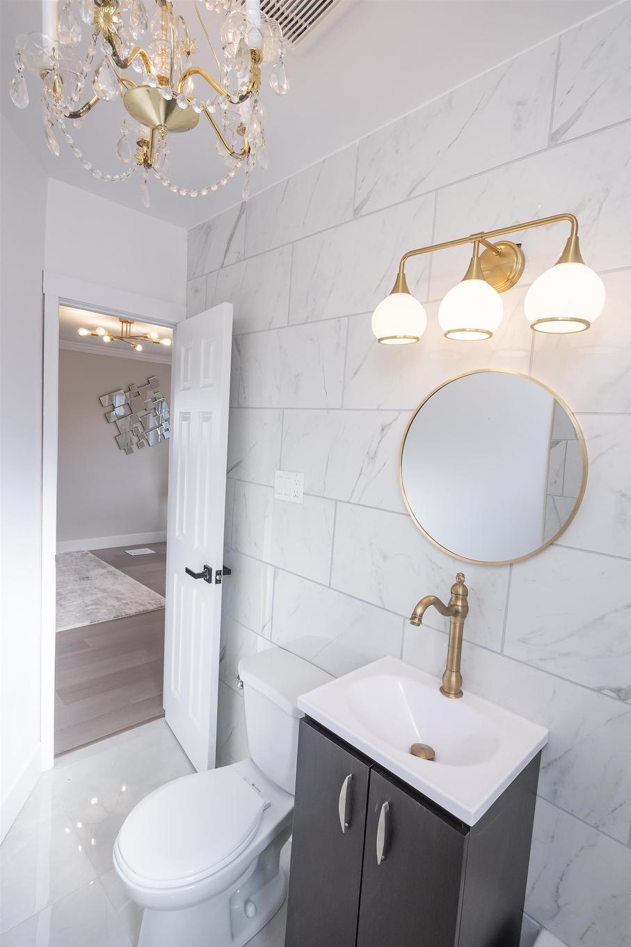 348 Frankwood Avenue, Thunder Bay, ON - Indoor Photo Showing Bathroom