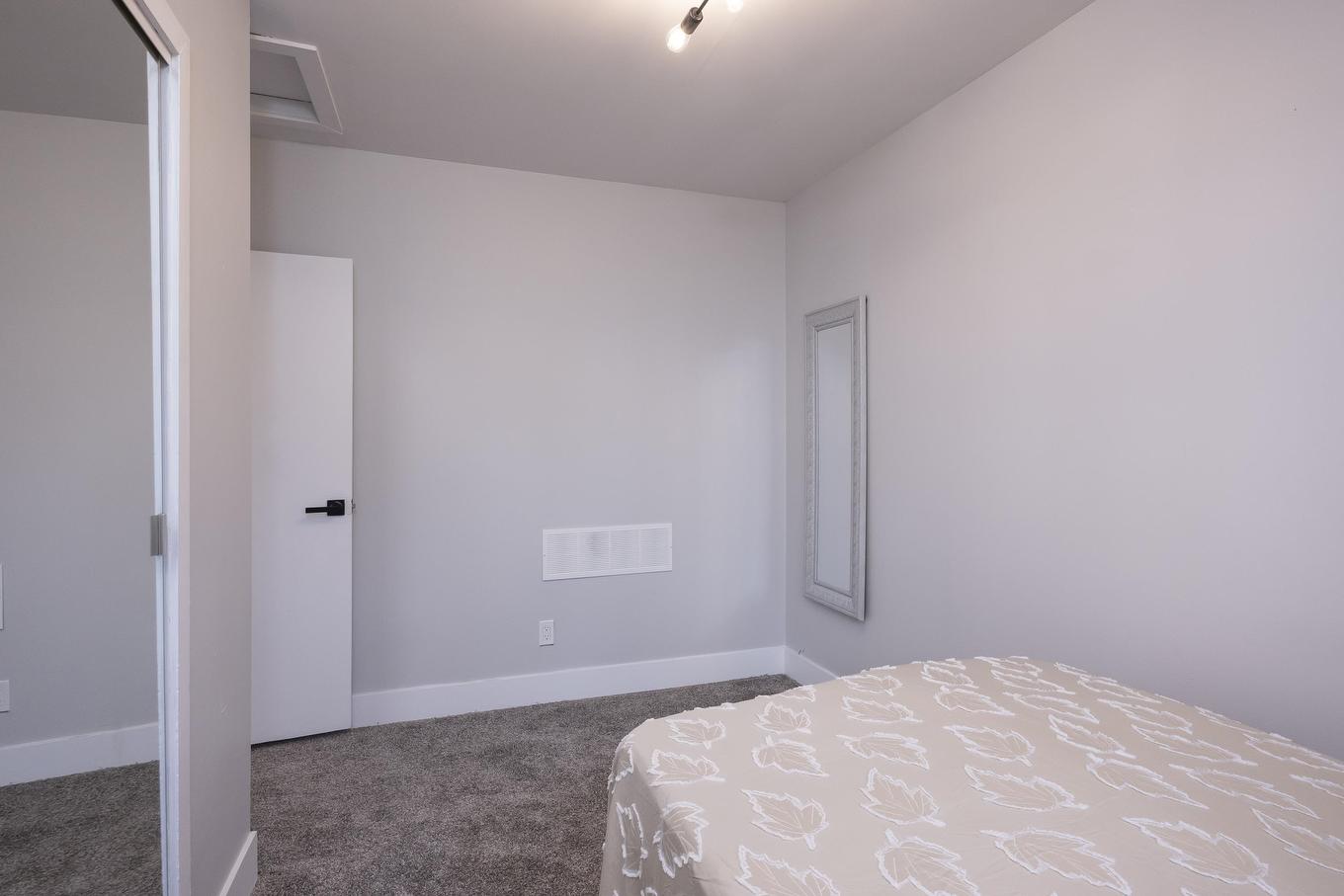 348 Frankwood Avenue, Thunder Bay, ON - Indoor Photo Showing Bedroom