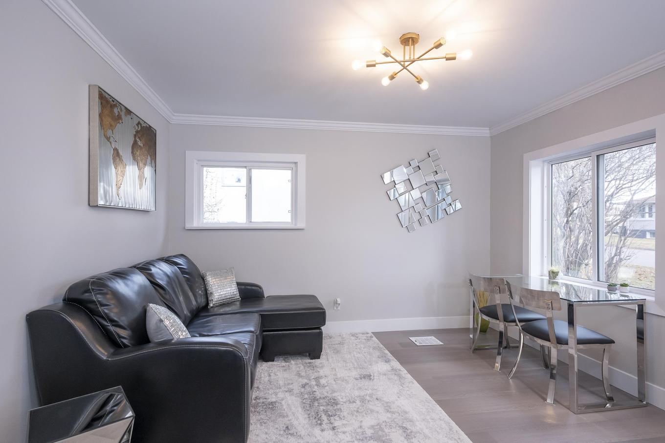 348 Frankwood Avenue, Thunder Bay, ON - Indoor