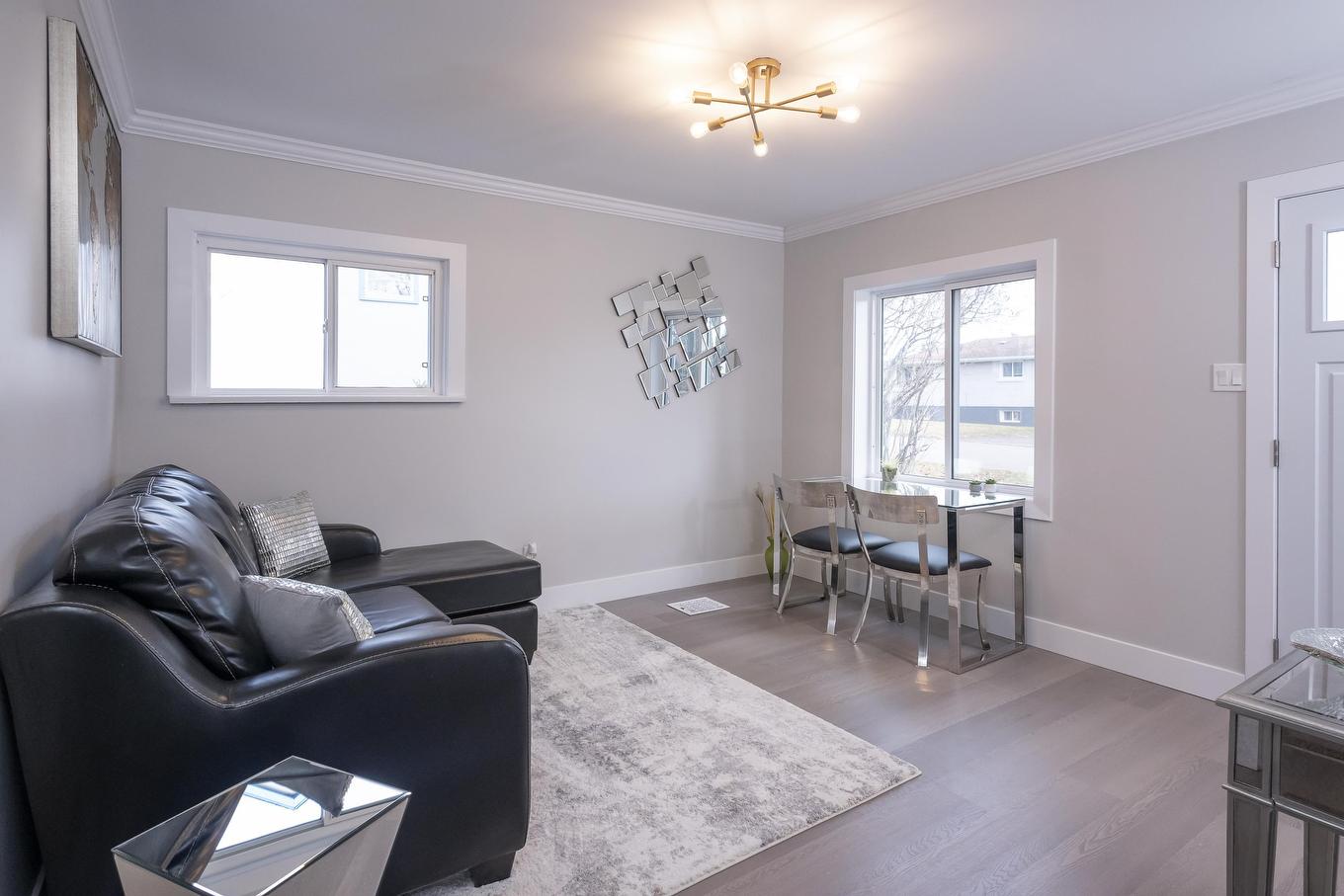 348 Frankwood Avenue, Thunder Bay, ON - Indoor