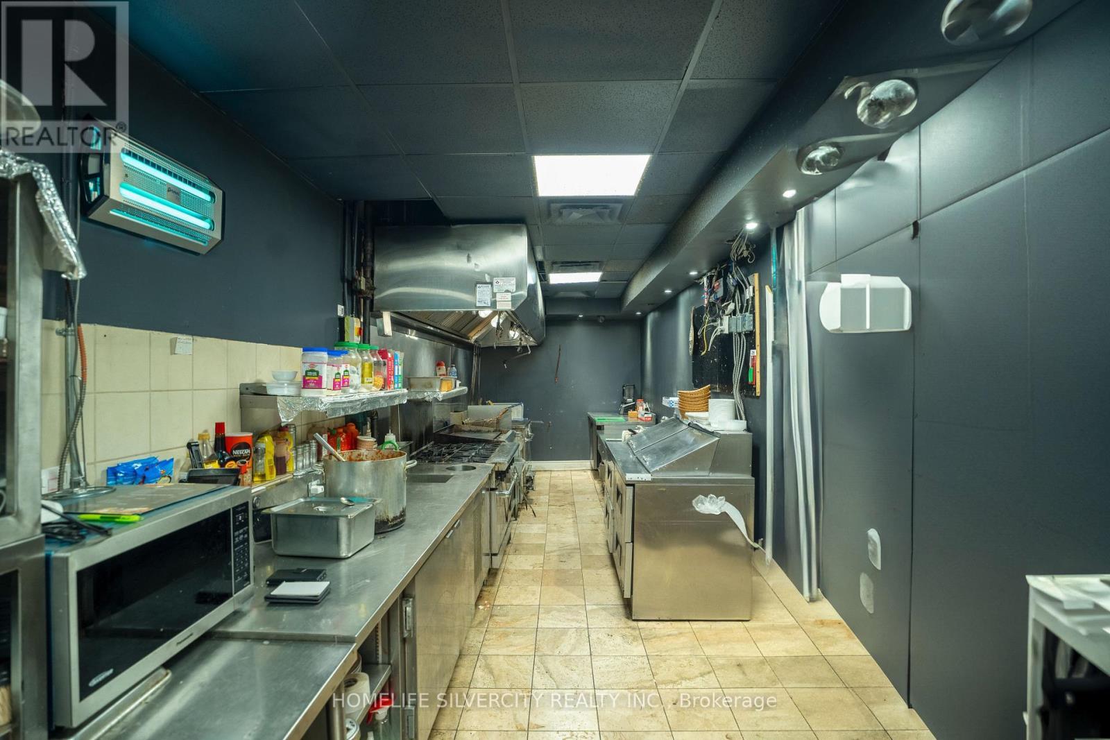 4870 Tomken Road, Mississauga, ON