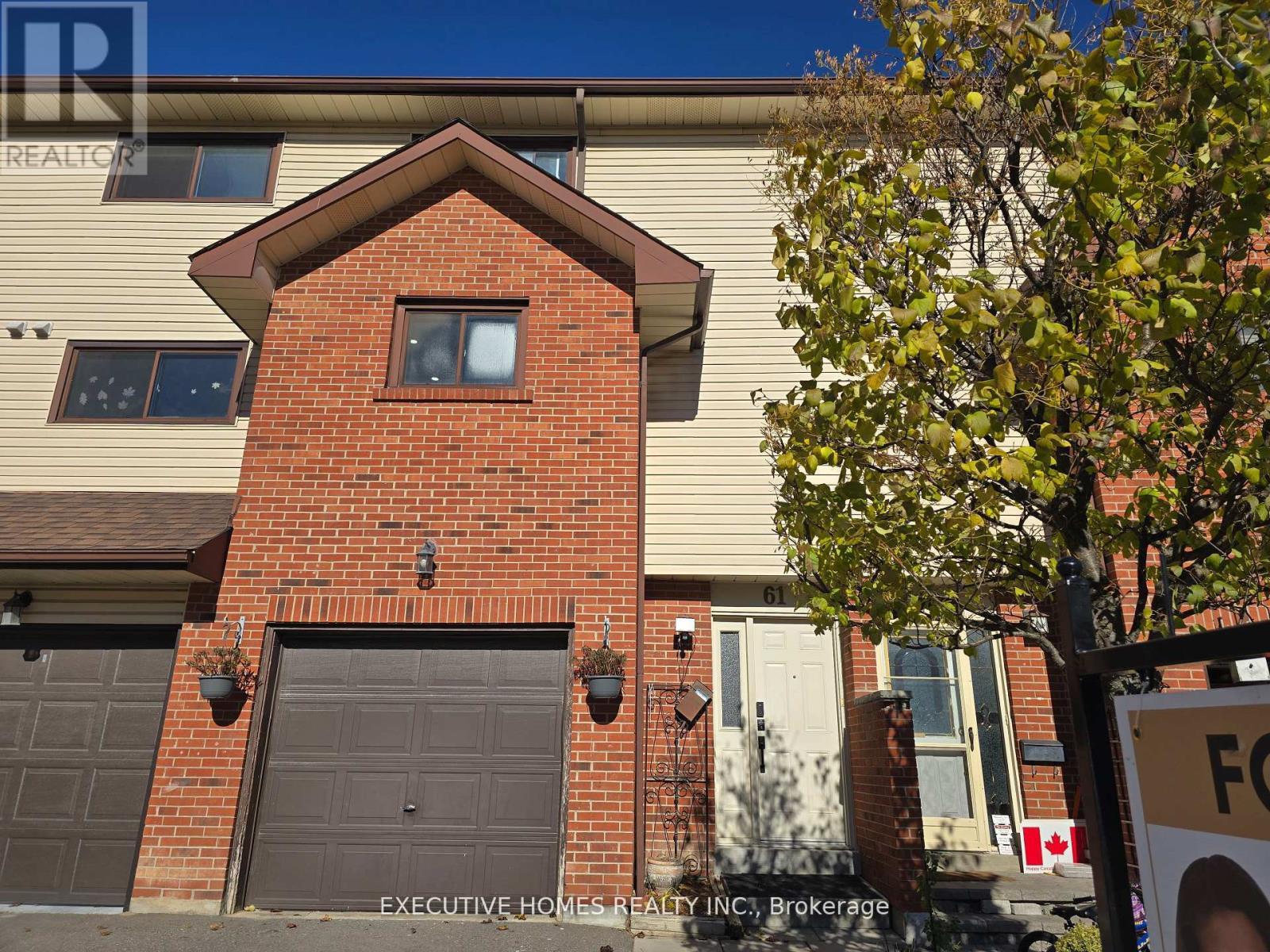 61 Collins Crescent, Brampton, ON - Outdoor With Exterior