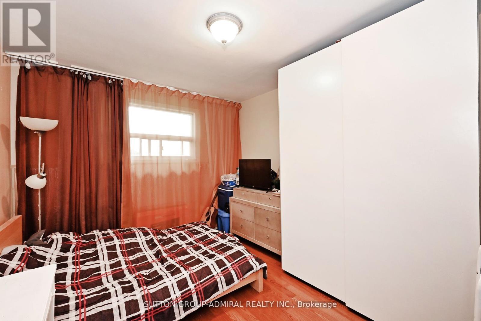 47 Tobermory Drive, Toronto, ON - Indoor Photo Showing Bedroom