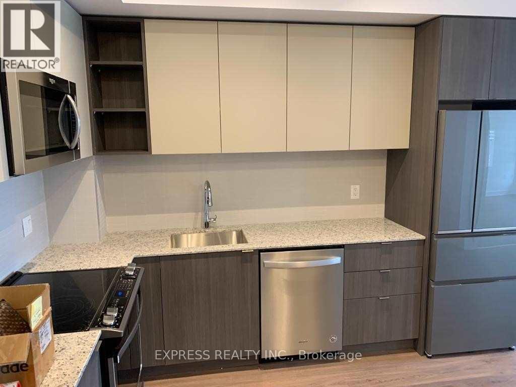 225 - 100 Eagle Rock Way, Vaughan, ON - Indoor Photo Showing Kitchen