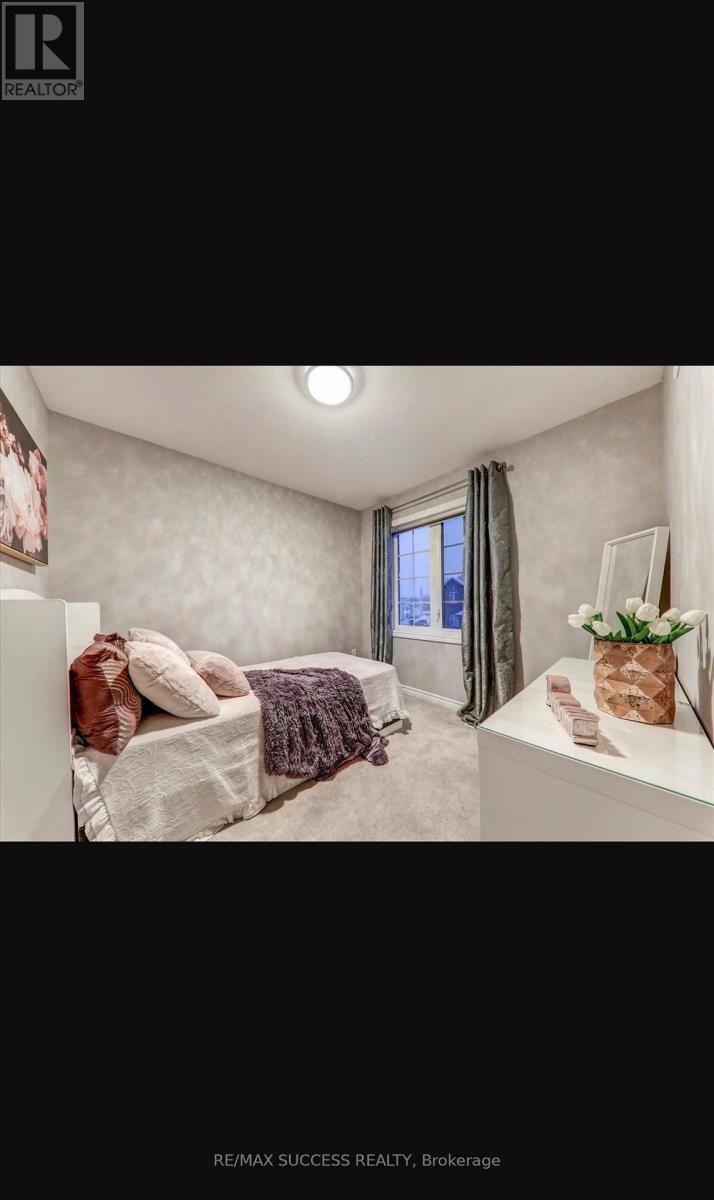 2339 Usman Road, Pickering, ON - Indoor Photo Showing Other Room