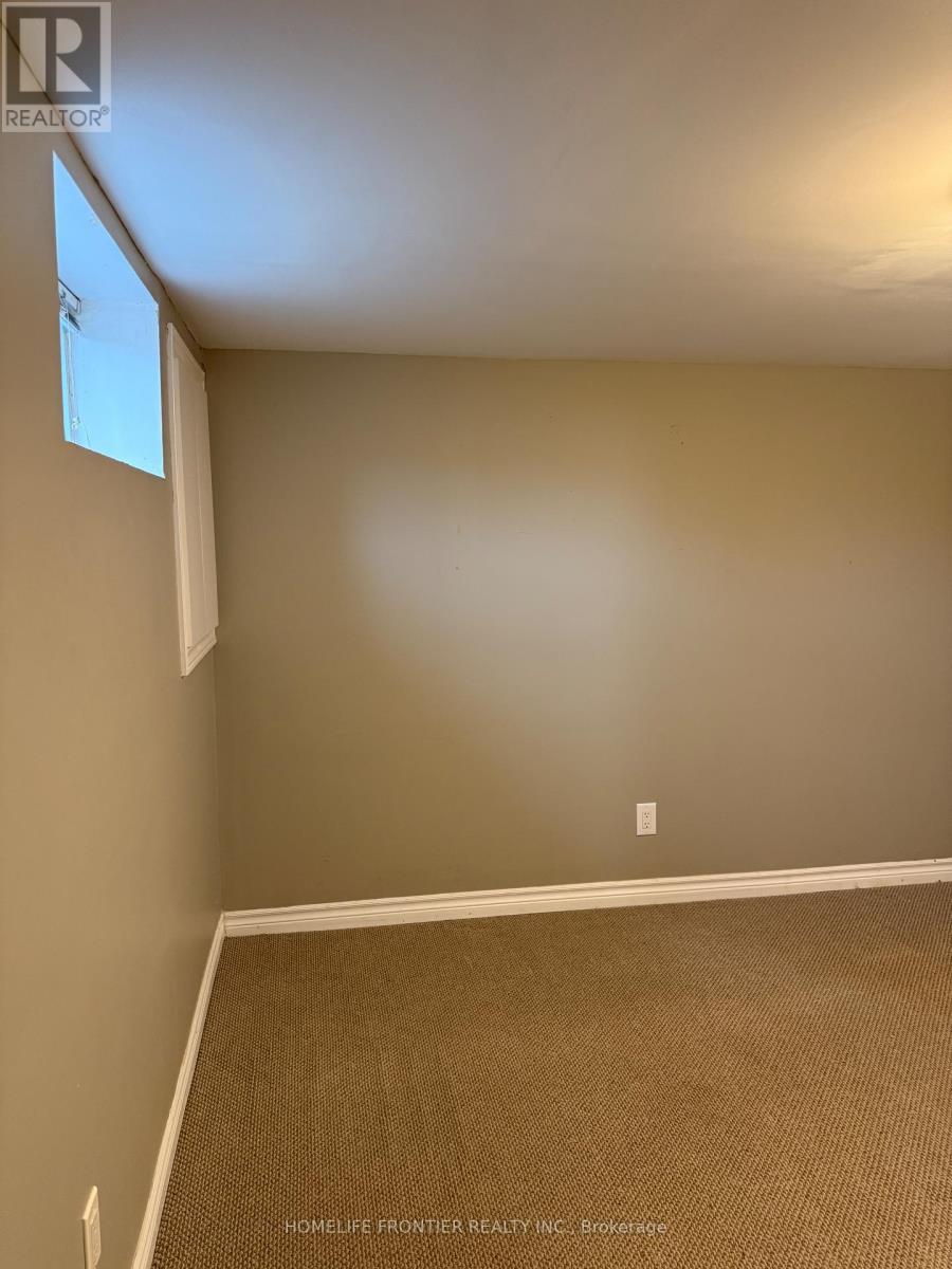 11 Thorncroft Crescent, Ajax, ON - Indoor Photo Showing Other Room