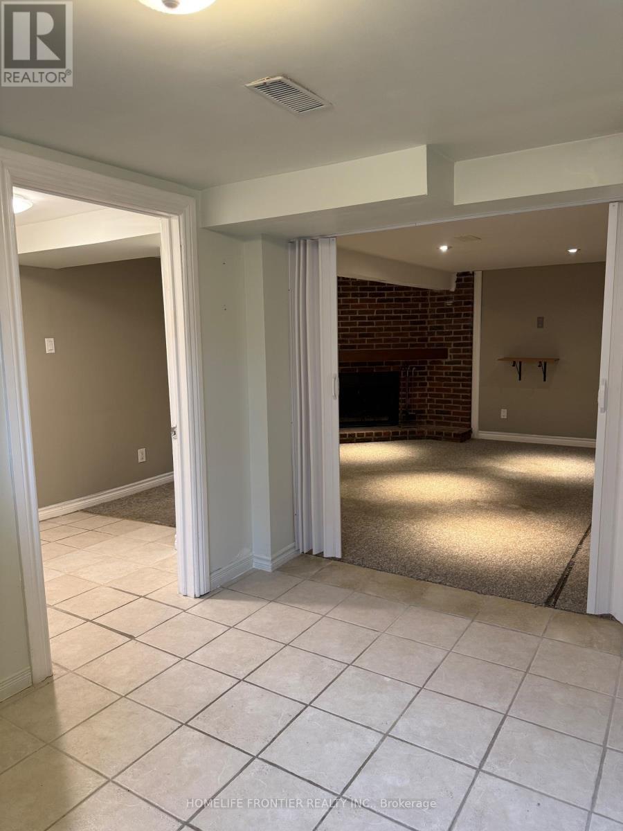 11 Thorncroft Crescent, Ajax, ON - Indoor Photo Showing Other Room