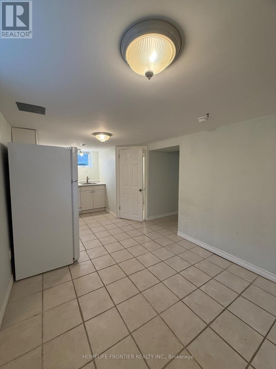 11 Thorncroft Crescent, Ajax, ON - Indoor Photo Showing Other Room