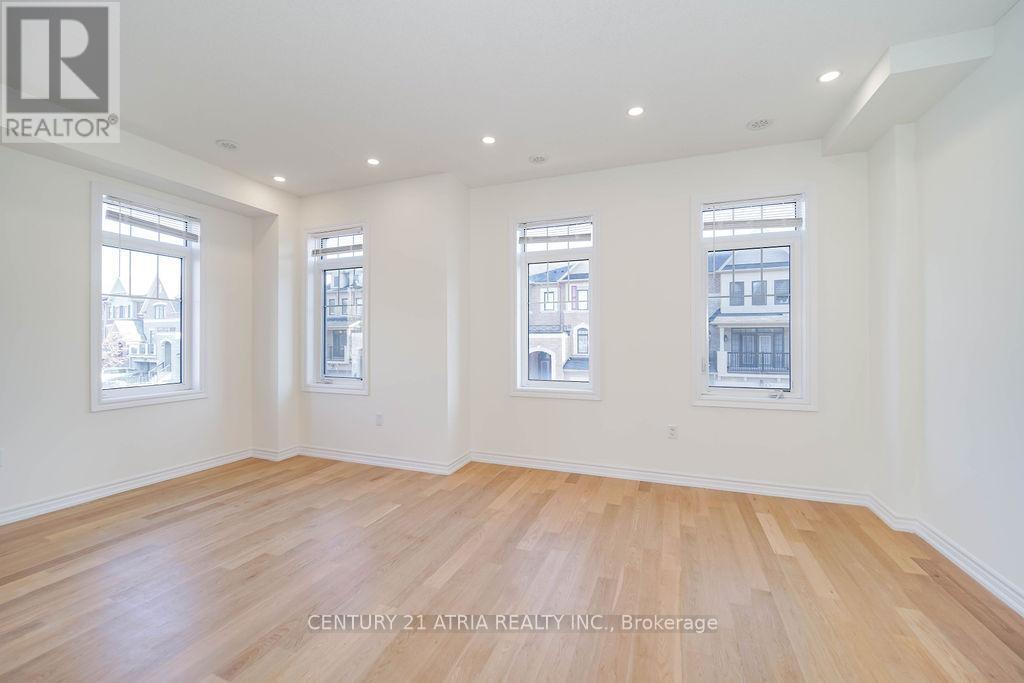 34 Isabella Peach Drive, Markham, ON - Indoor Photo Showing Other Room