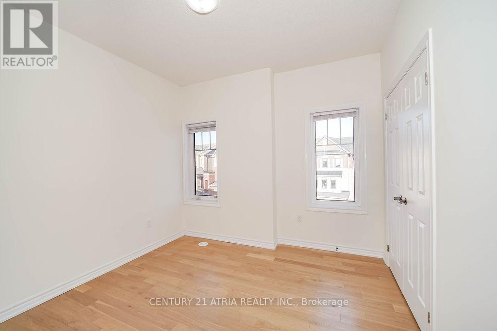 34 Isabella Peach Drive, Markham, ON - Indoor Photo Showing Other Room