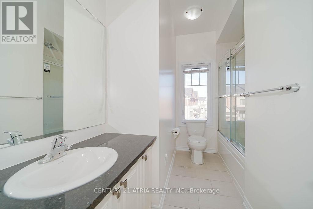 34 Isabella Peach Drive, Markham, ON - Indoor Photo Showing Bathroom
