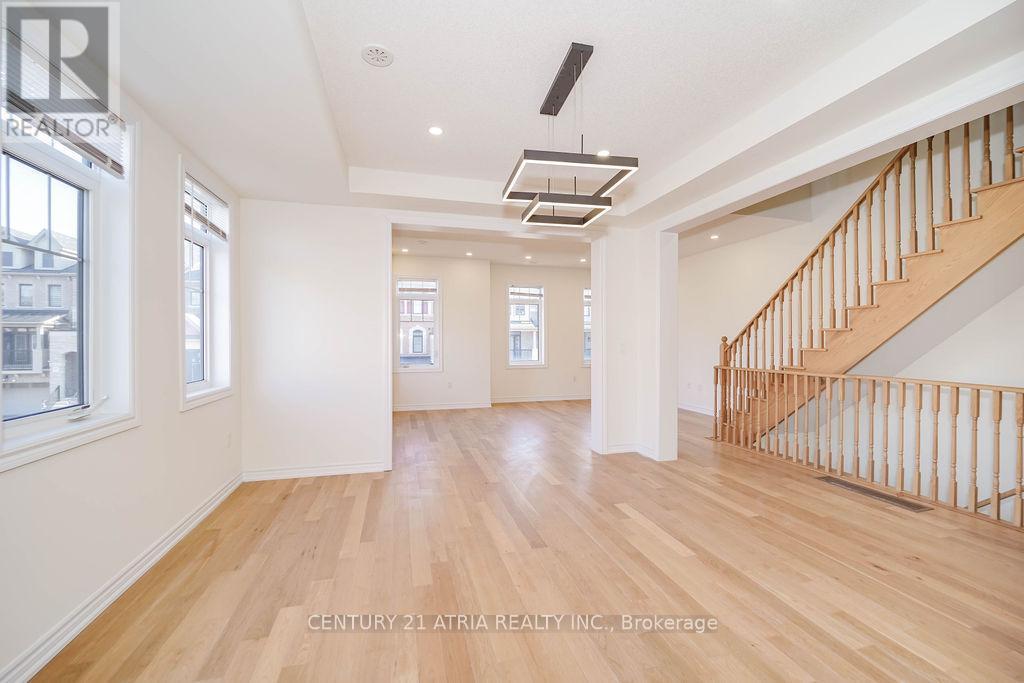 34 Isabella Peach Drive, Markham, ON - Indoor Photo Showing Other Room