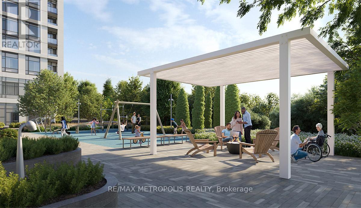 1608 - 2495 Eglinton Avenue W, Mississauga, ON - Outdoor