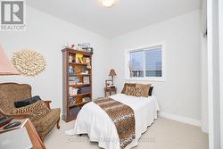 Breakfast area with lots of natural light -