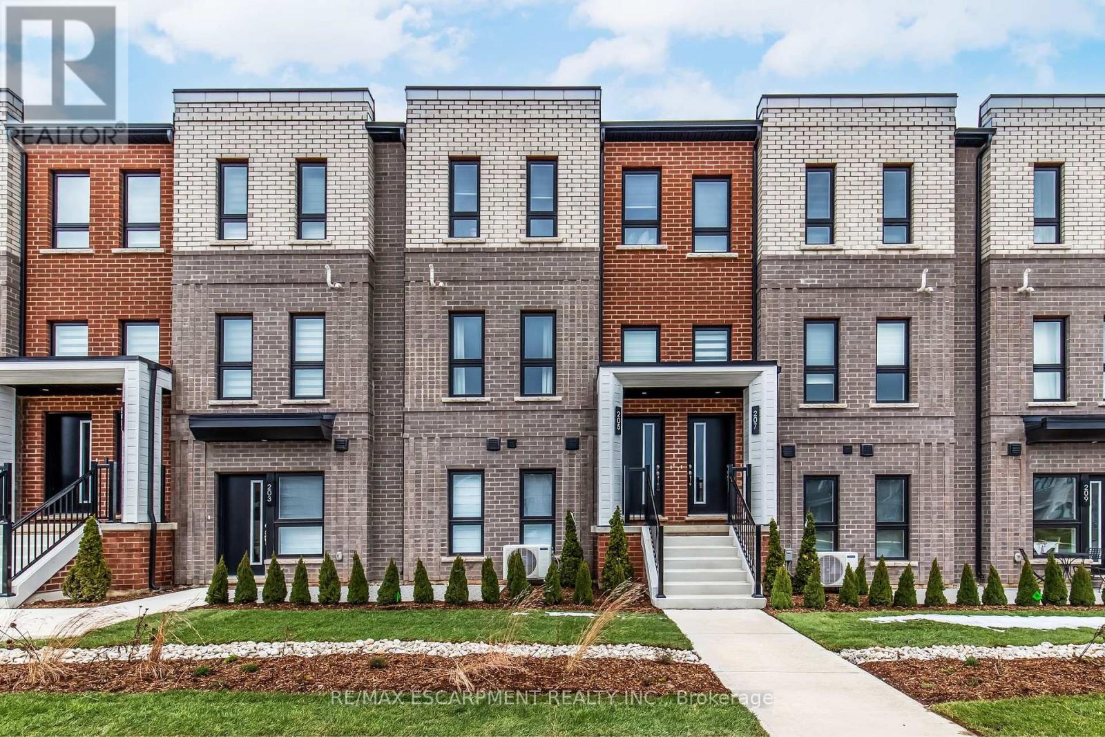 205 Burke Street, Hamilton, ON - Outdoor With Facade