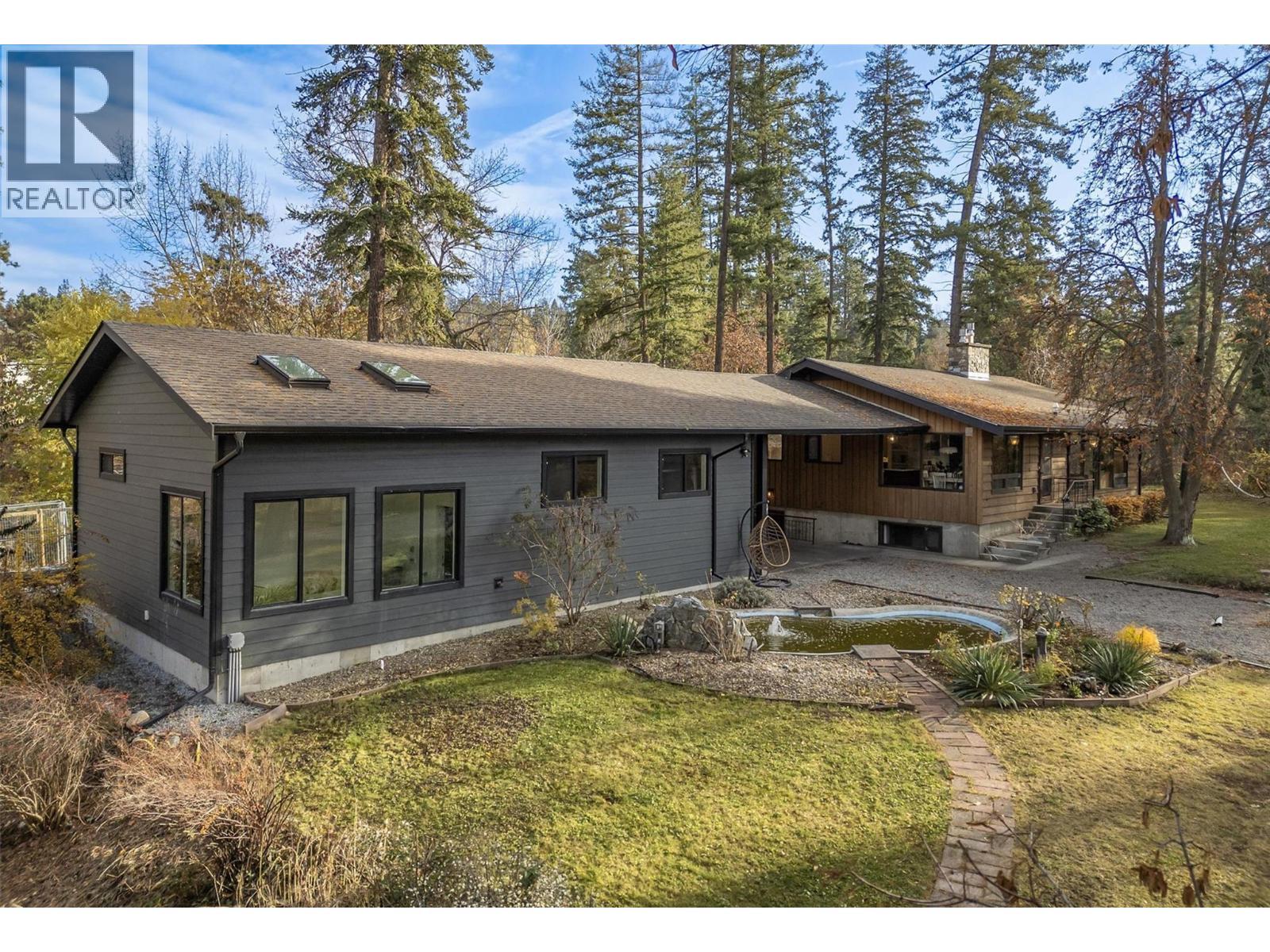 3153 Hall Road, Kelowna, BC - Outdoor