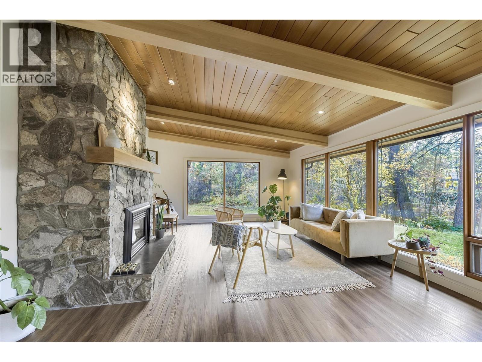 3153 Hall Road, Kelowna, BC - Indoor With Fireplace