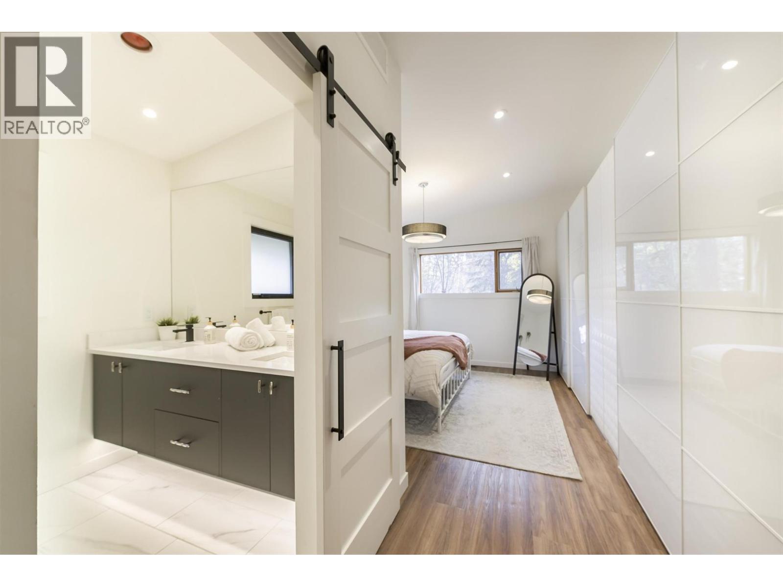 3153 Hall Road, Kelowna, BC - Indoor Photo Showing Bathroom