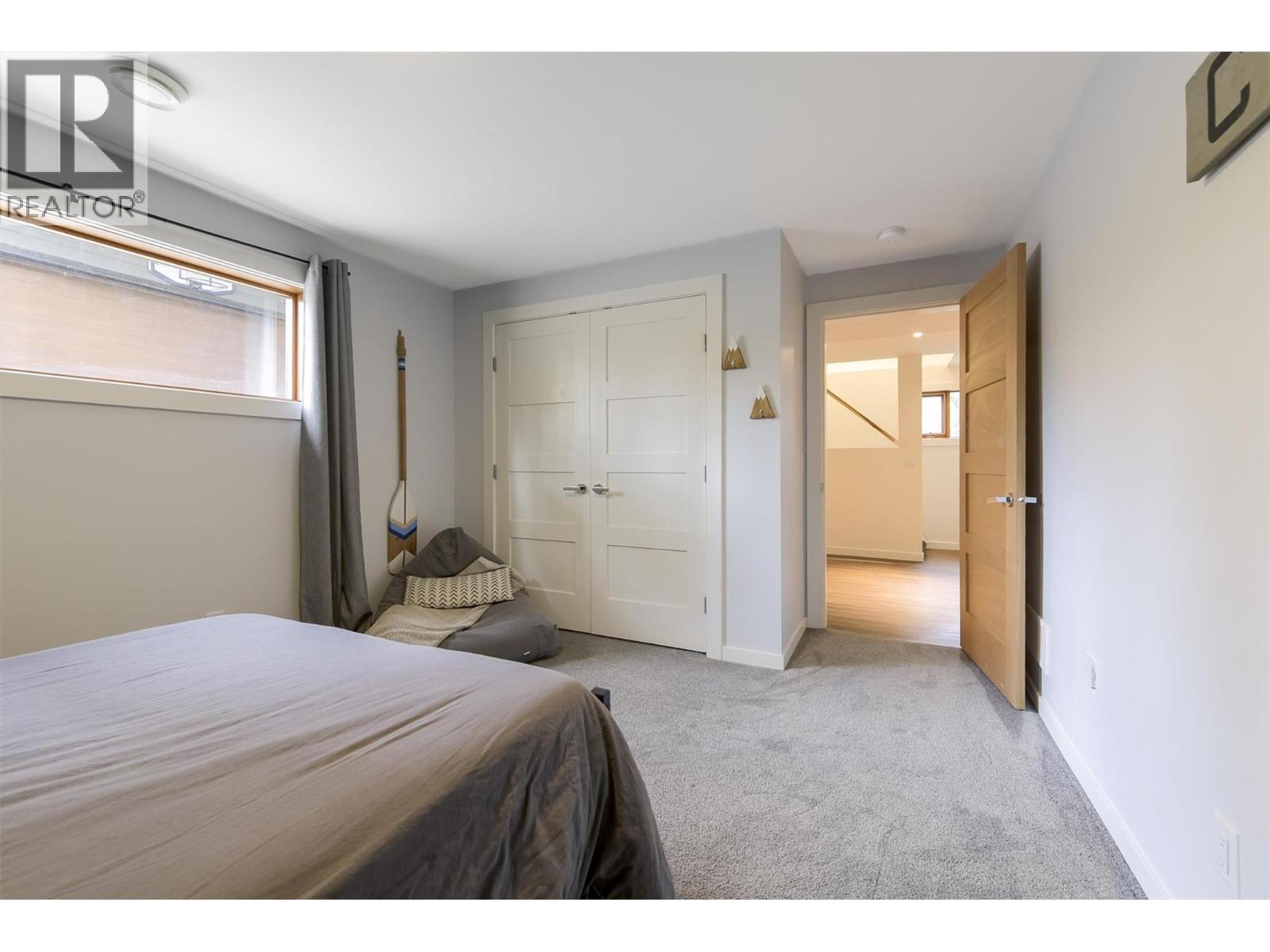 3153 Hall Road, Kelowna, BC - Indoor Photo Showing Bedroom