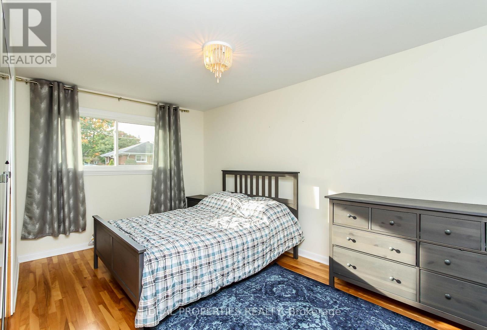 A - 2034 Saunderson Drive, Ottawa, ON - Indoor Photo Showing Bedroom