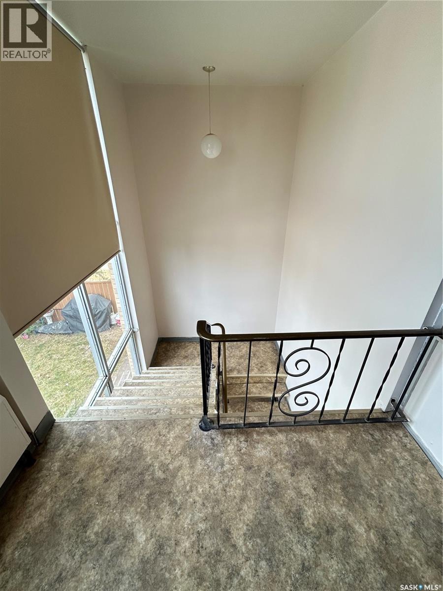 15 4Th Avenue, Maple Creek, SK - Indoor Photo Showing Other Room