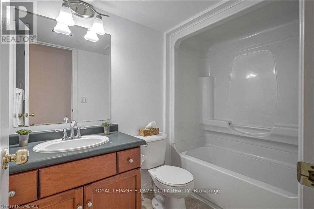 58 Carrington Place, Guelph, ON - Indoor Photo Showing Bathroom