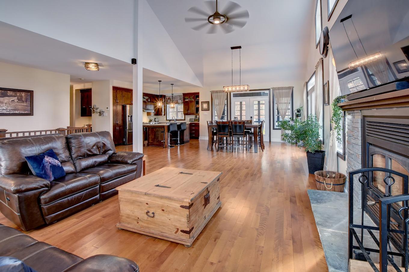 Living room - 773 Rue Jacques, Saint-Colomban, QC