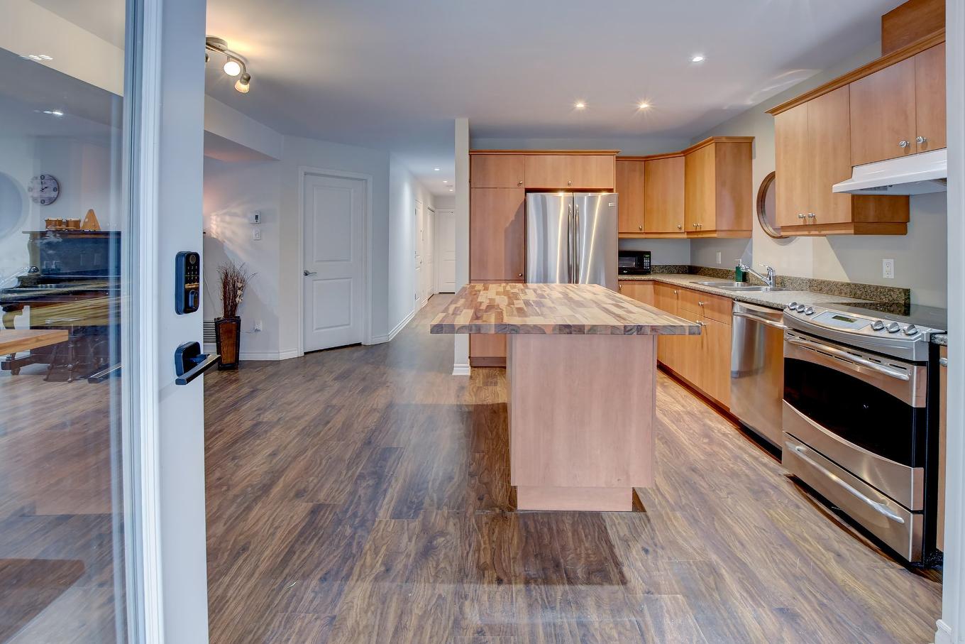 Intergenerational - 773 Rue Jacques, Saint-Colomban, QC