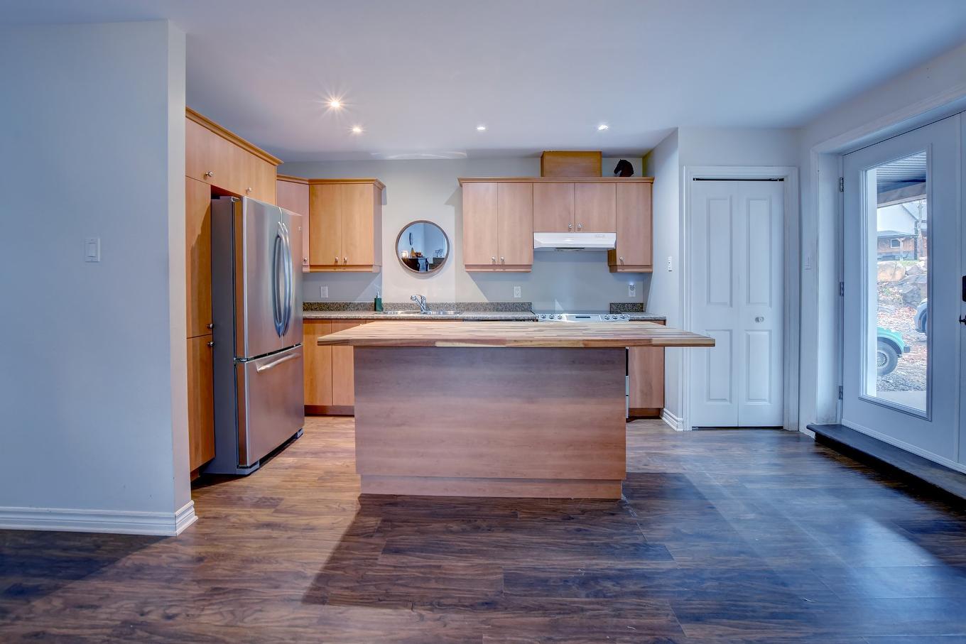 Intergenerational - 773 Rue Jacques, Saint-Colomban, QC