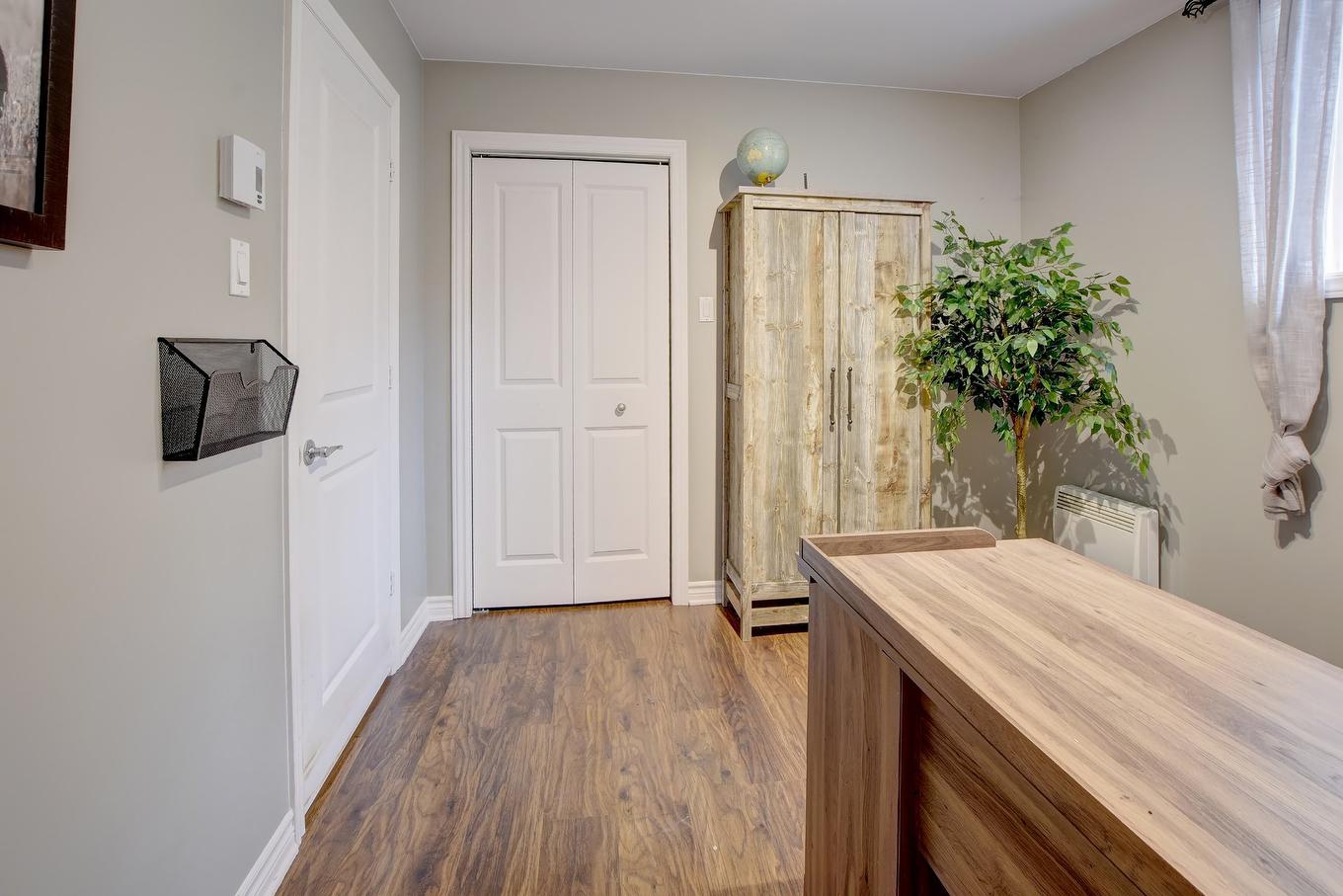 Intergenerational - 773 Rue Jacques, Saint-Colomban, QC